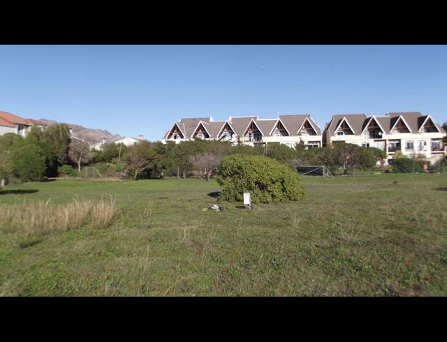 8,524M² VACANT LAND FOR SALE IN WHISPERING PINES